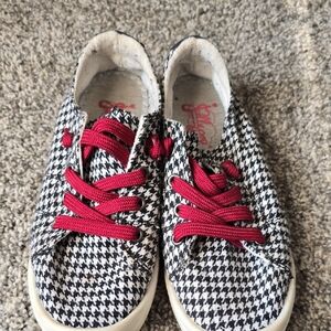 Jellypop Sneakers with Red Laces